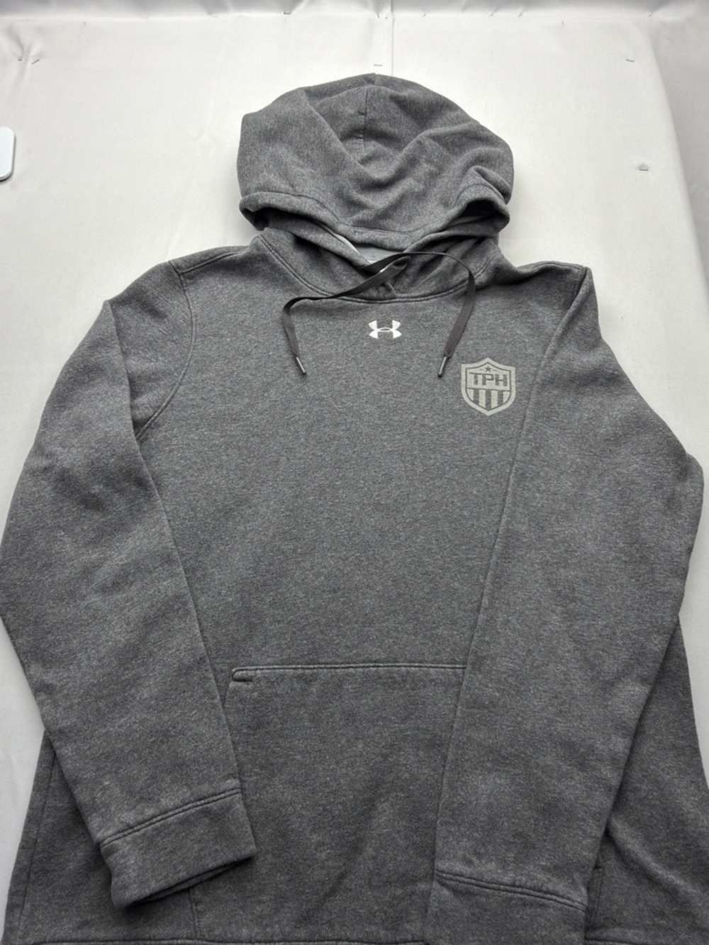 Under Armour Men’s Gray Crewneck Hooded Pullover Sweatshirt